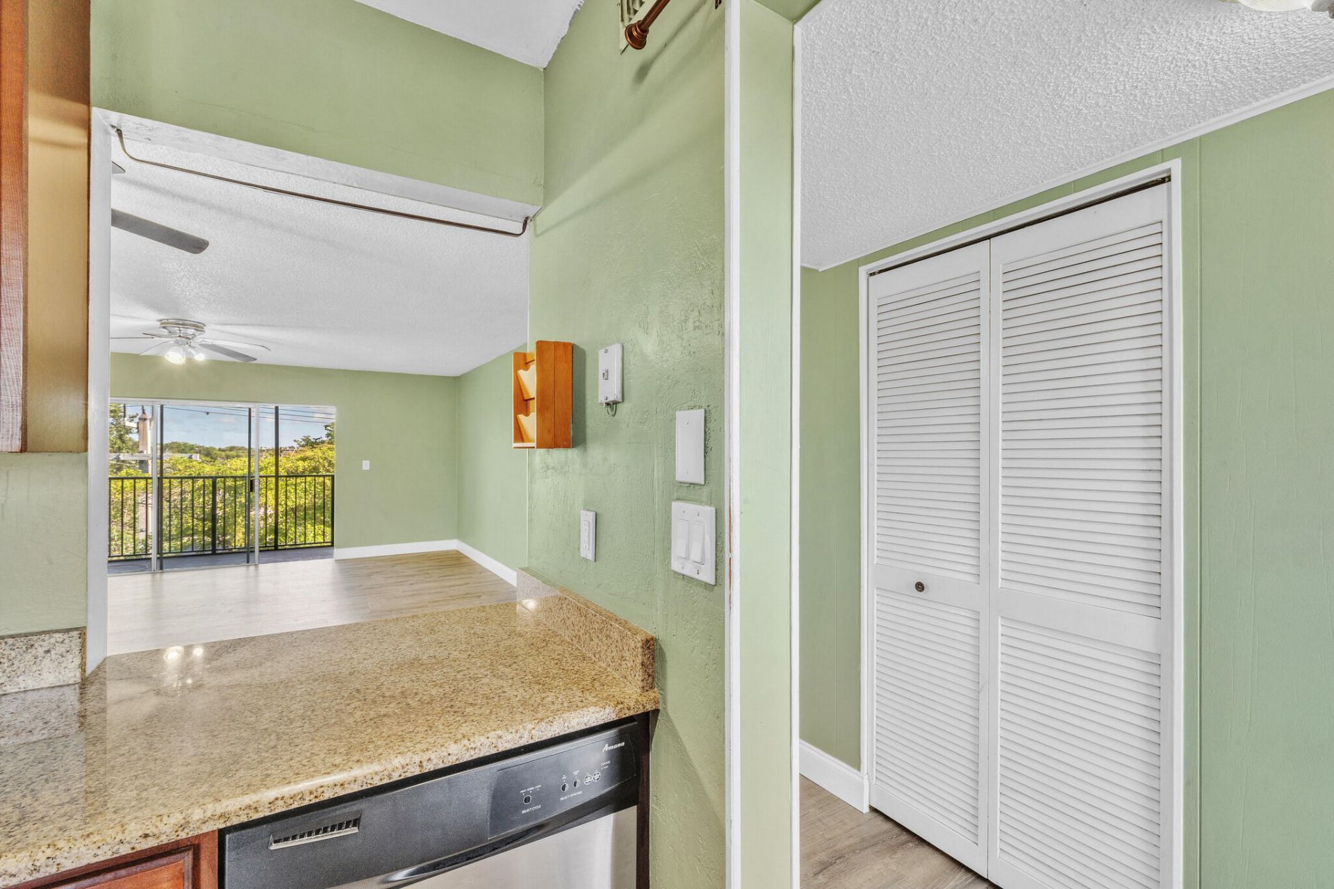 7541 NW 16th Street, Unit 1411, Plantation, FL 33313 Photo