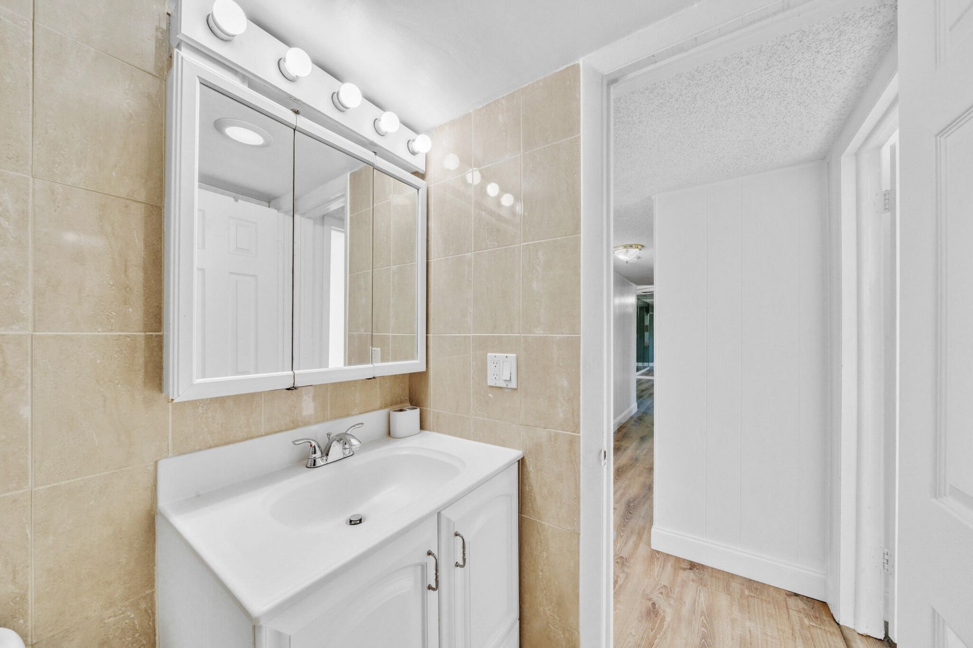 7541 NW 16th Street, Unit 1411, Plantation, FL 33313 Photo