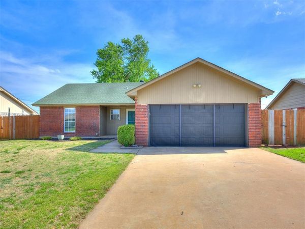 912 W Tesio Way, Mustang, OK 73064
