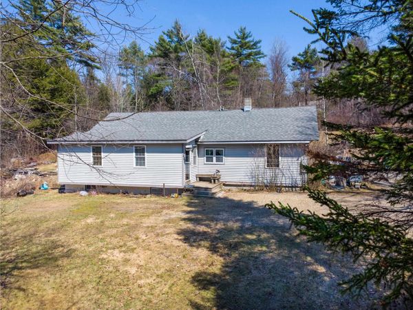 35 Dort Street, Troy, NH 03465