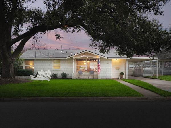 1507 Corona DR, Austin, TX 78723