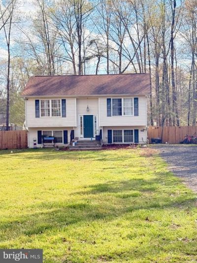 877 Campers Lane, Ruther Glen, VA 22546 Main Photo