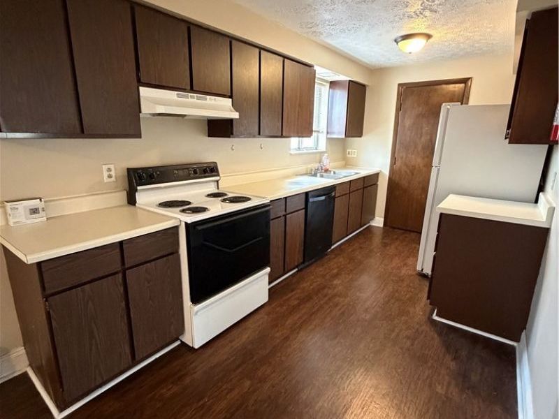 21 Wayne Street, Unit 1, Niles, OH 44446 Photo 3