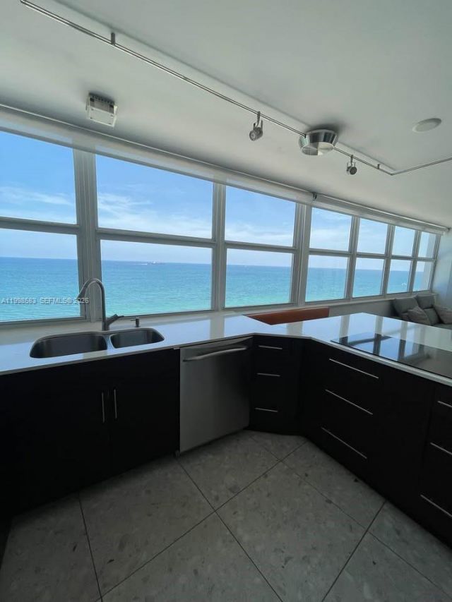 209 N Fort Lauderdale Beach Blvd, Unit 12E, Fort Lauderdale, FL 33304 Photo
