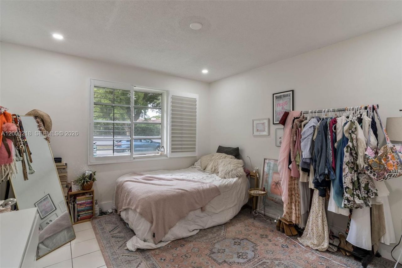 970 Benevento Ave, Unit 970, Coral Gables, FL 33146 Photo