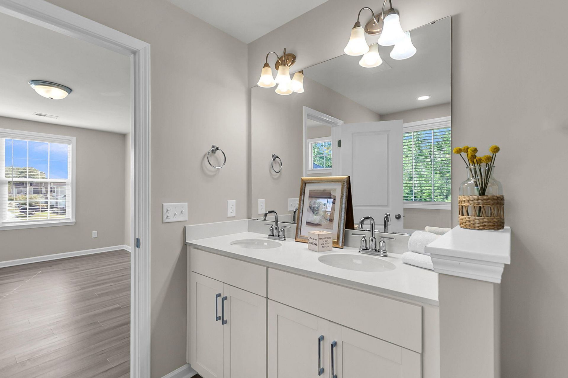 245 Mcclellan Way Photo 33