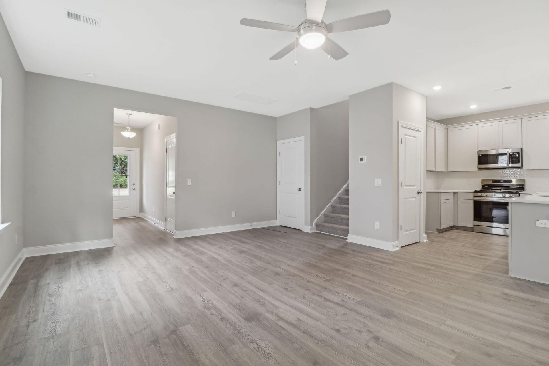 5081 Buggs Lane Photo 5