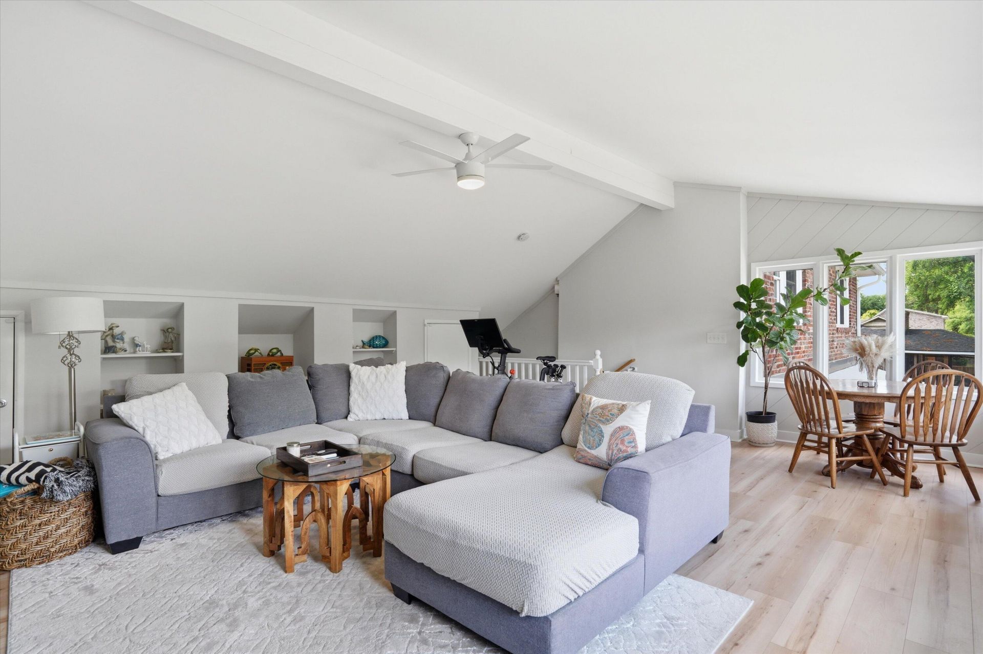 2388 Erskine Avenue Photo 41