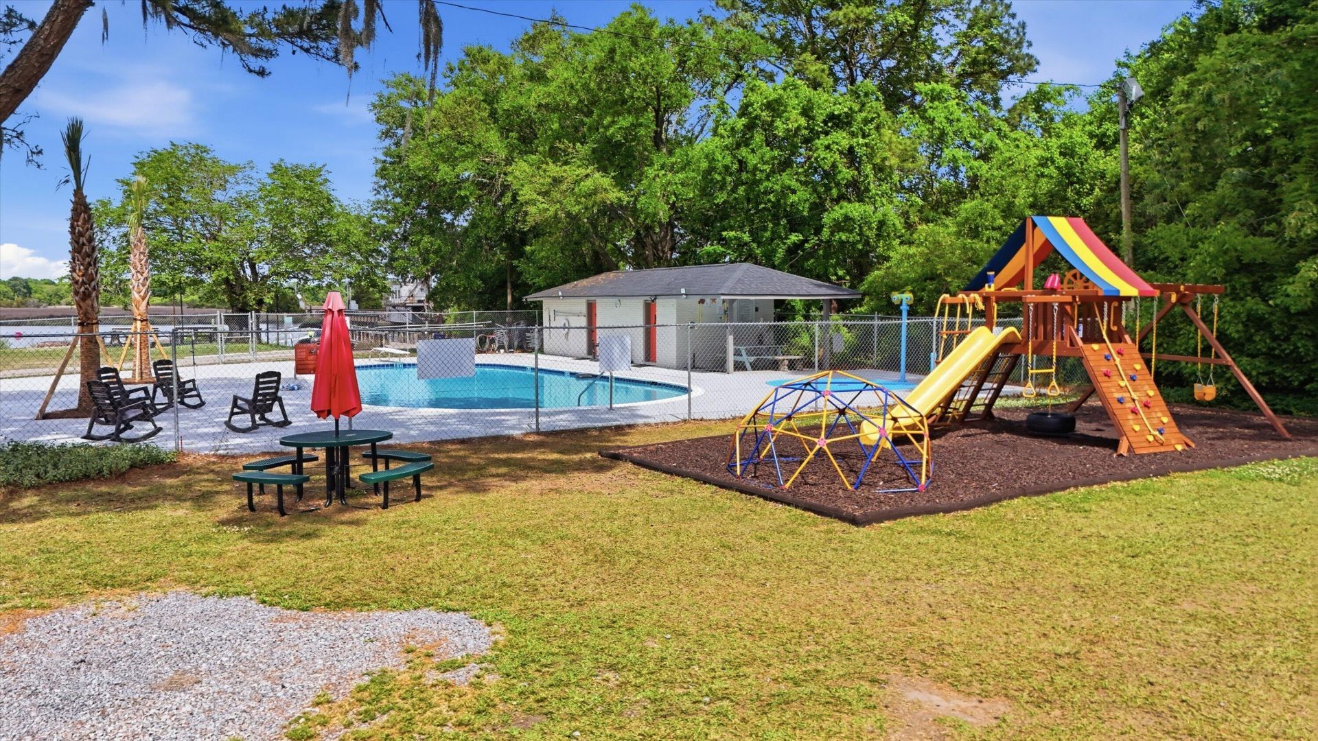 2388 Erskine Avenue Photo 53