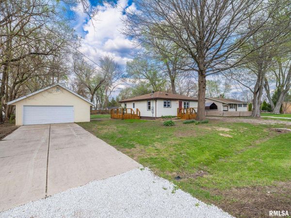 6517 W LAMOINE Street, Peoria, IL 61604