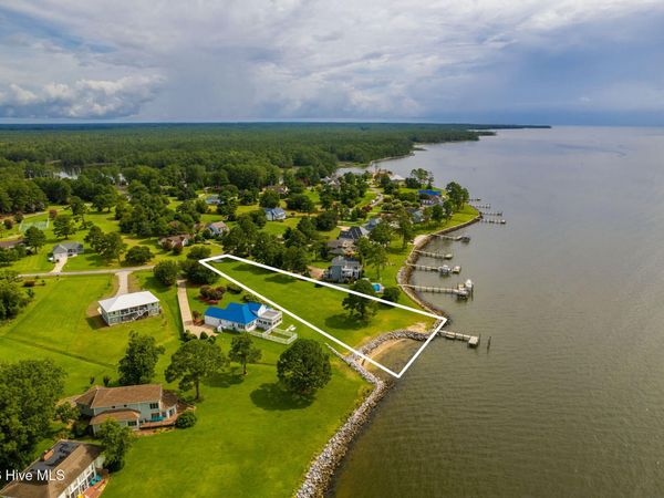 6024 Dolphin Road, Oriental, NC 28571