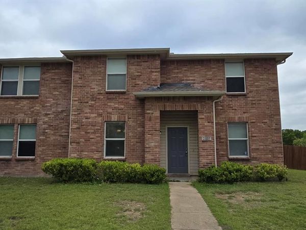2801 Kerrville Drive, Mesquite, TX 75181