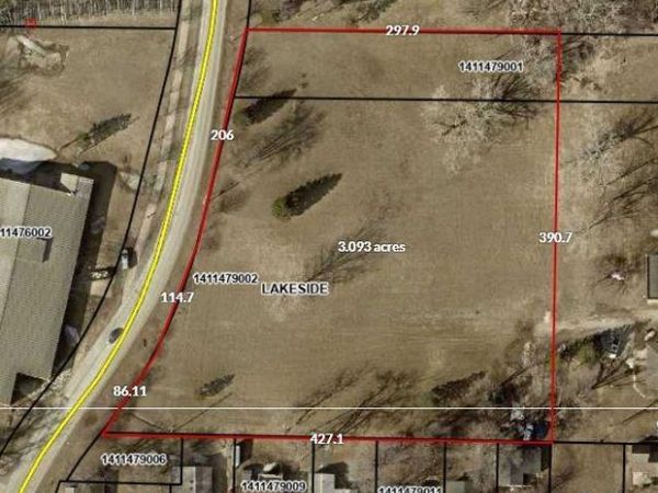 97 Lakeshore Dr, Lakeside, IA 50588