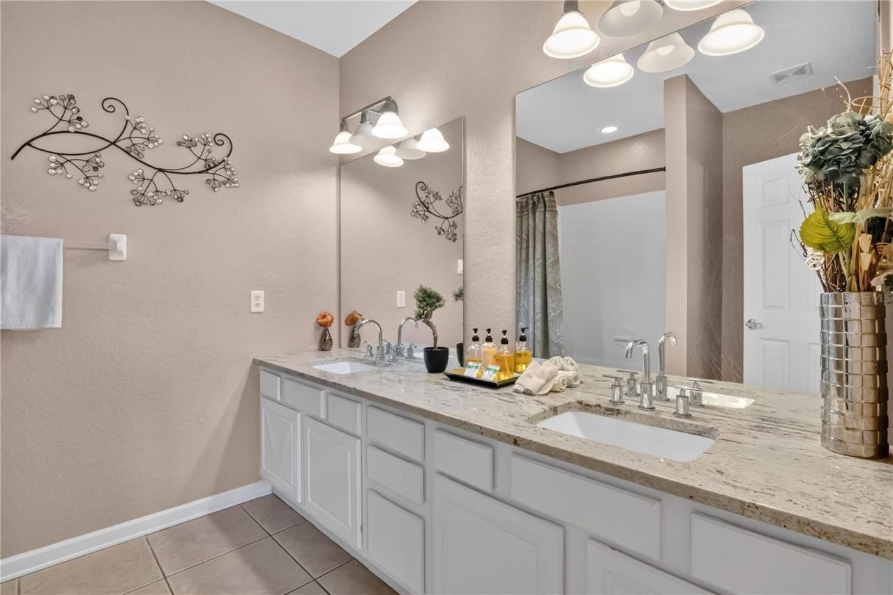 5064 Tideview Circle, Unit 85, Orlando, FL 32819 Photo