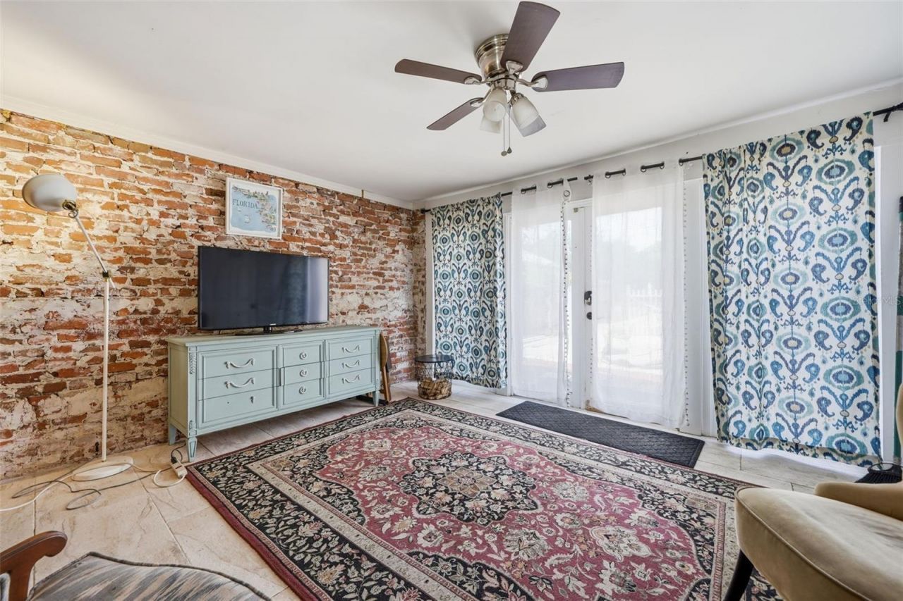 812 Sanford Avenue, Sanford, FL 32771 Photo