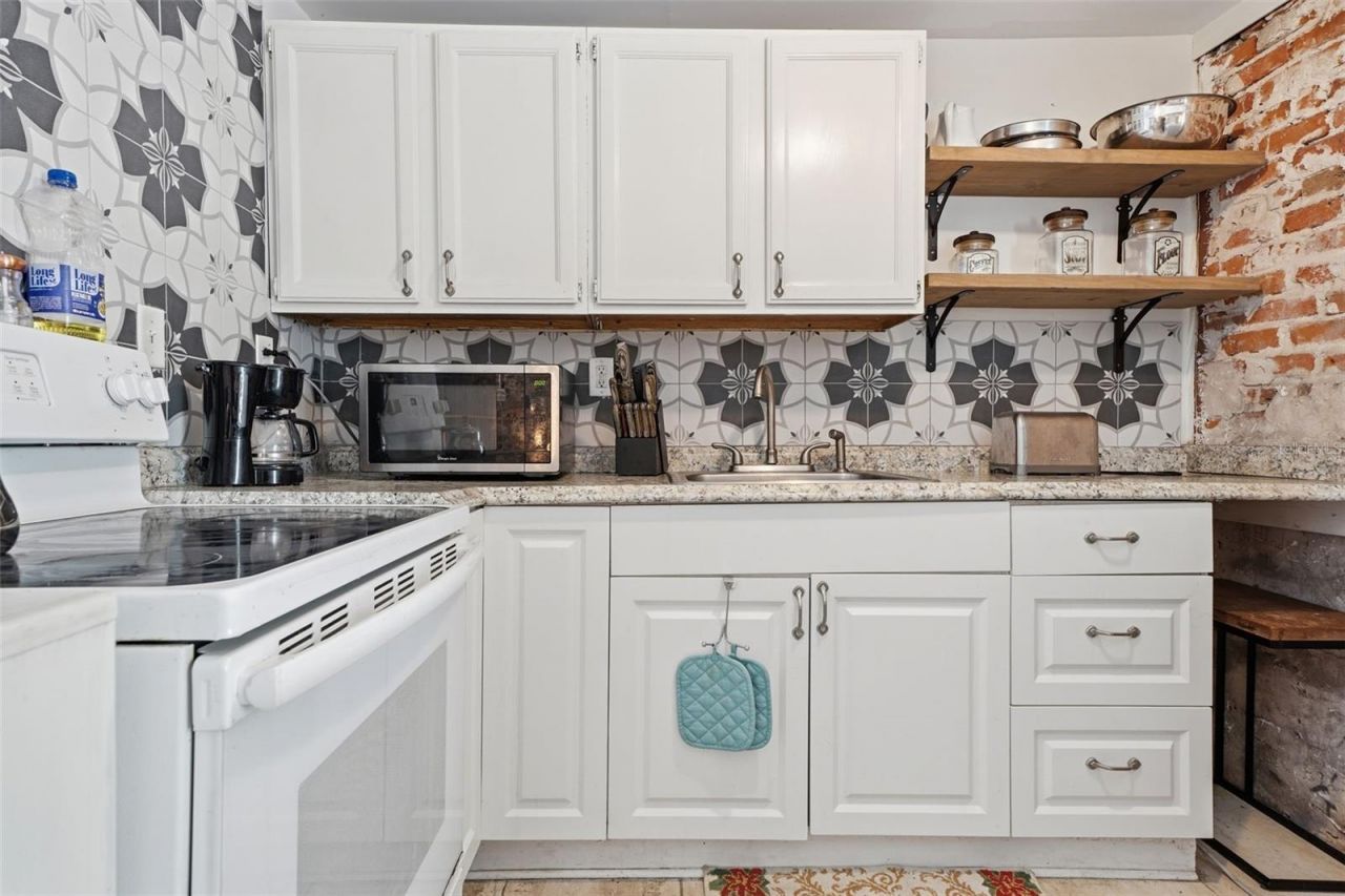 812 Sanford Avenue, Sanford, FL 32771 Photo