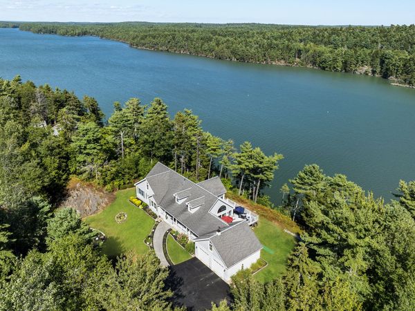 35 Yuhas Drive, Harpswell, ME 04079