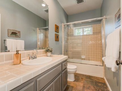 12535 Saint Bernard Drive, Truckee, CA 96161 Photo