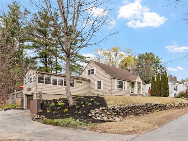 21 Beal St, Lunenburg, MA 01462