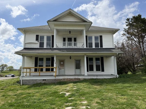 210 S Mulberry St , Cornersville, TN 37047