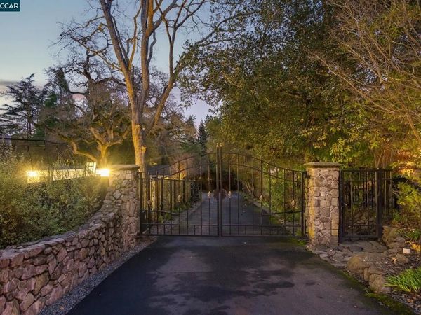 2490 Lunada Ln, Alamo, CA 94507