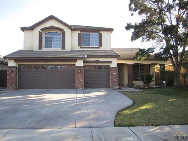 11101 Cypress Falls, Bakersfield, CA 93312