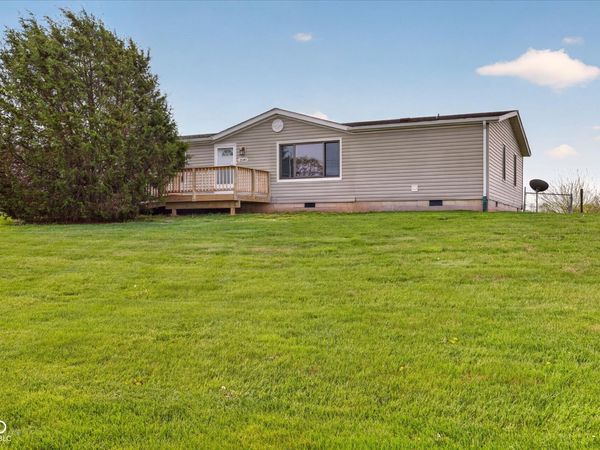 2540 S Meridian Road, Mitchell, IN 47446