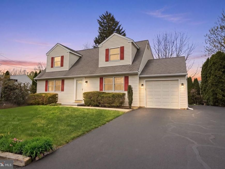 10 Lacey Street, Hatboro, PA 19040 Main Photo