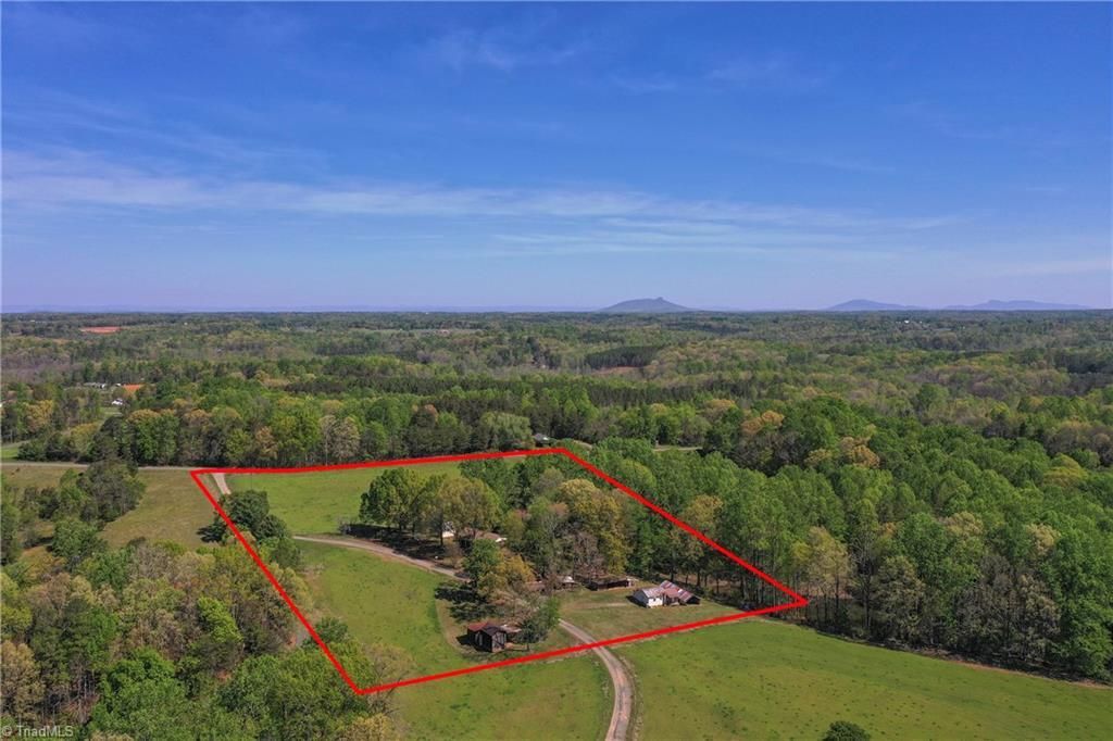 1336 Chinn Lane, Yadkinville, NC 27055 Main Photo