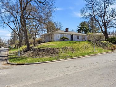 1601 Maryland Avenue S, Saint Louis Park, MN 55426