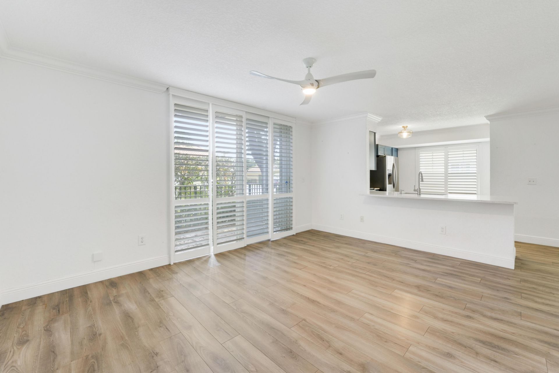 127 Yacht Club Way, Unit 101, Hypoluxo, FL 33462 Photo