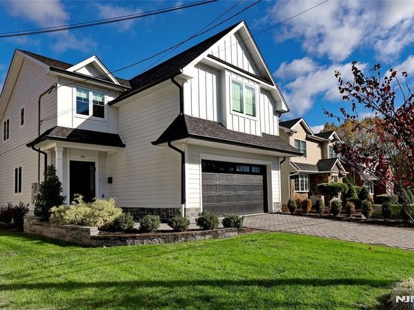 63 Sunset Lane, TENAFLY, NJ 07670