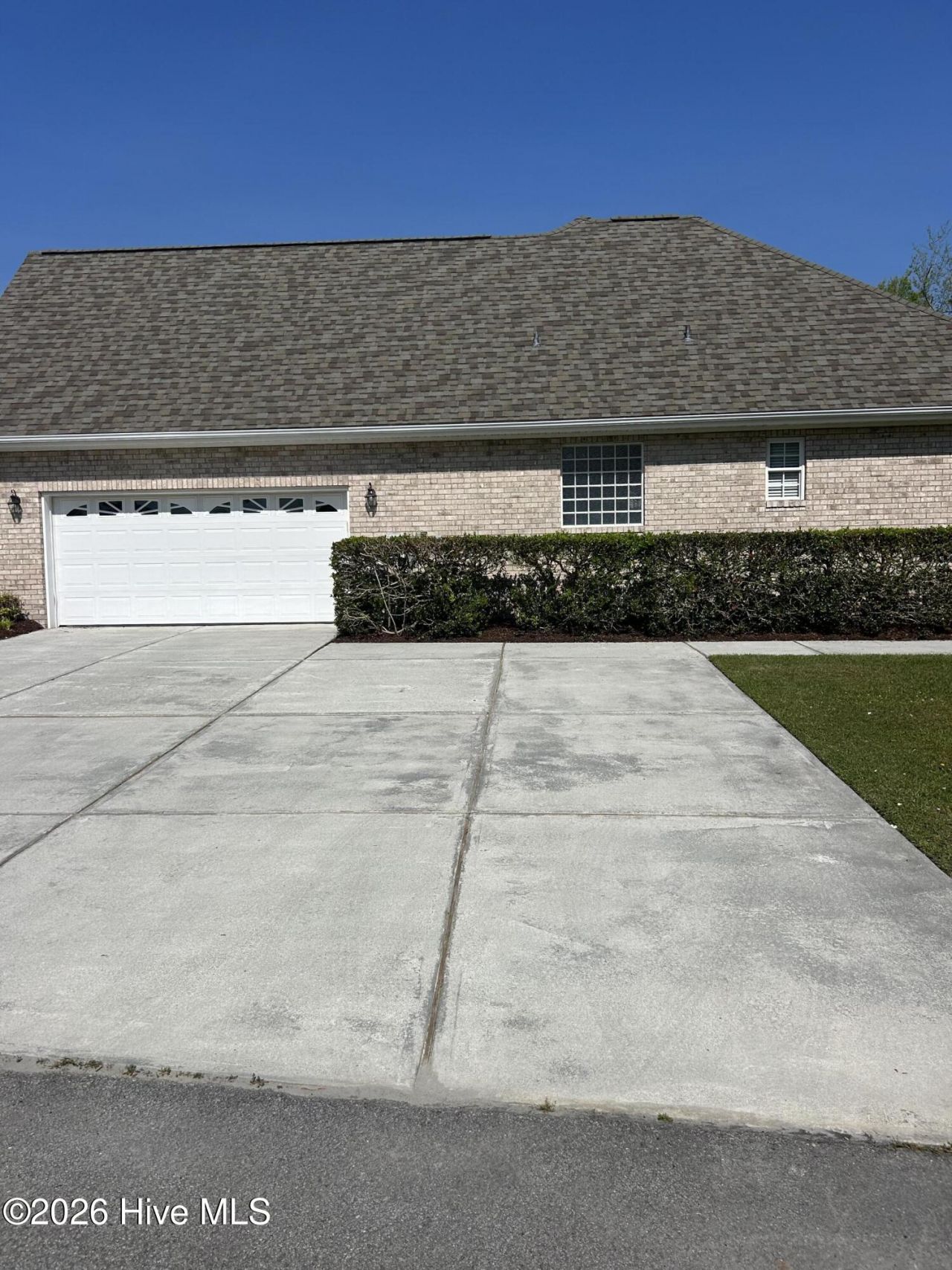 411 Oakmont Drive, Morehead City, NC 28557 Main Photo