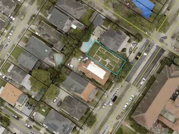 1230 BROADWAY Street, New Orleans, LA 70118