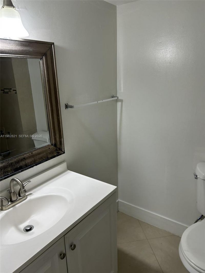 4650 NW 79th Ave, Unit 1F, Doral, FL 33166 Photo