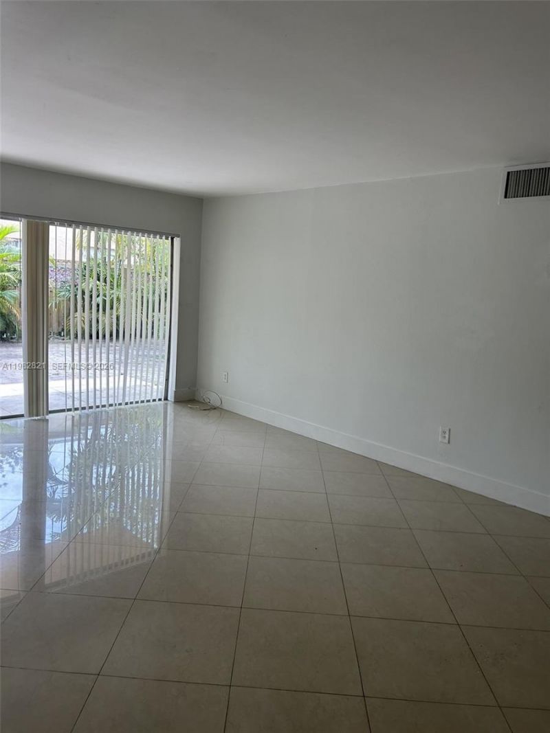 4650 NW 79th Ave, Unit 1F, Doral, FL 33166 Photo