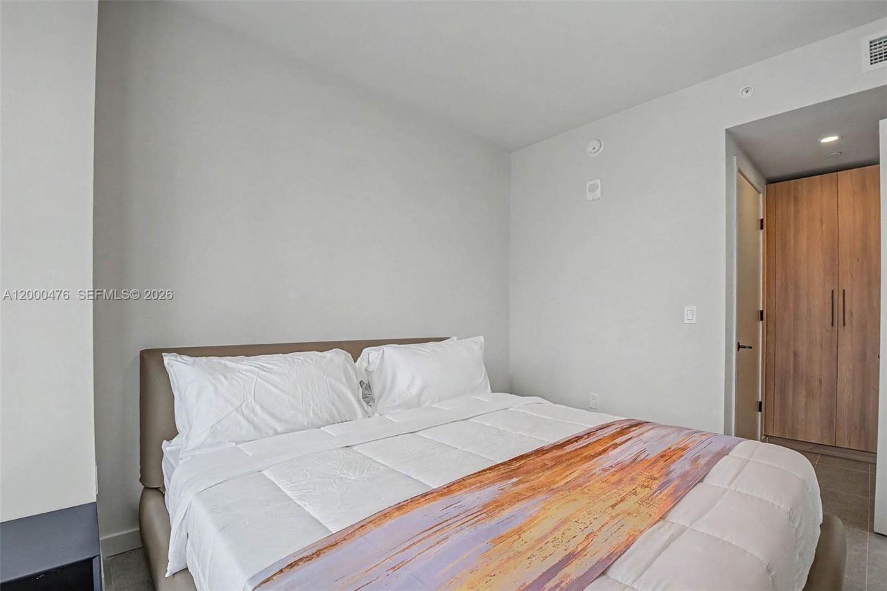 121 NE 25th St, Unit 1701, Miami, FL 33132 Photo