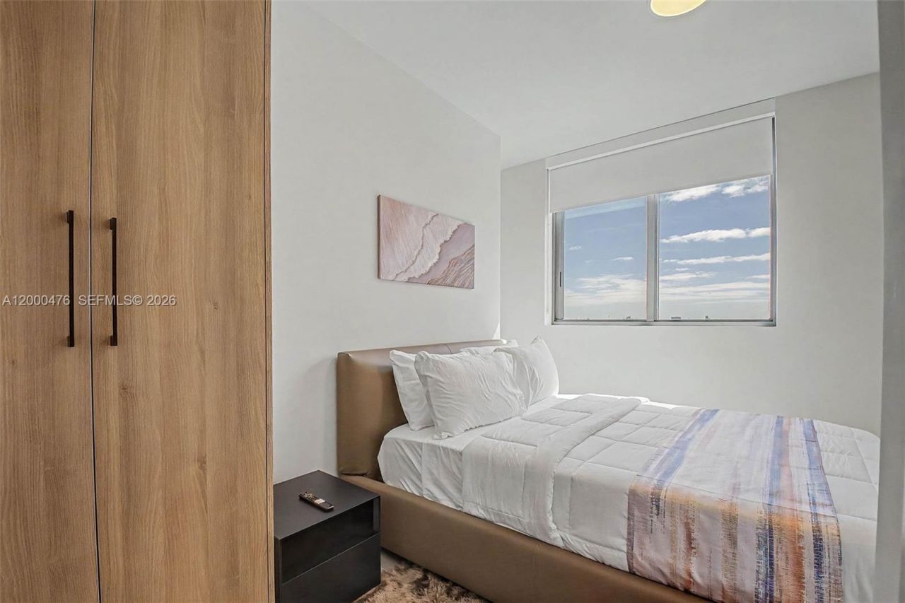 121 NE 25th St, Unit 1701, Miami, FL 33132 Photo