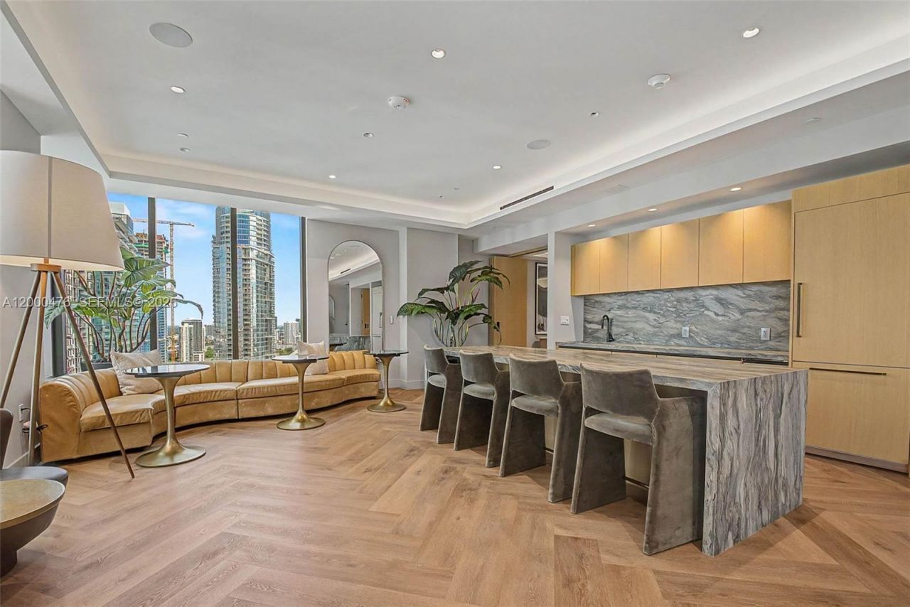 121 NE 25th St, Unit 1701, Miami, FL 33132 Photo