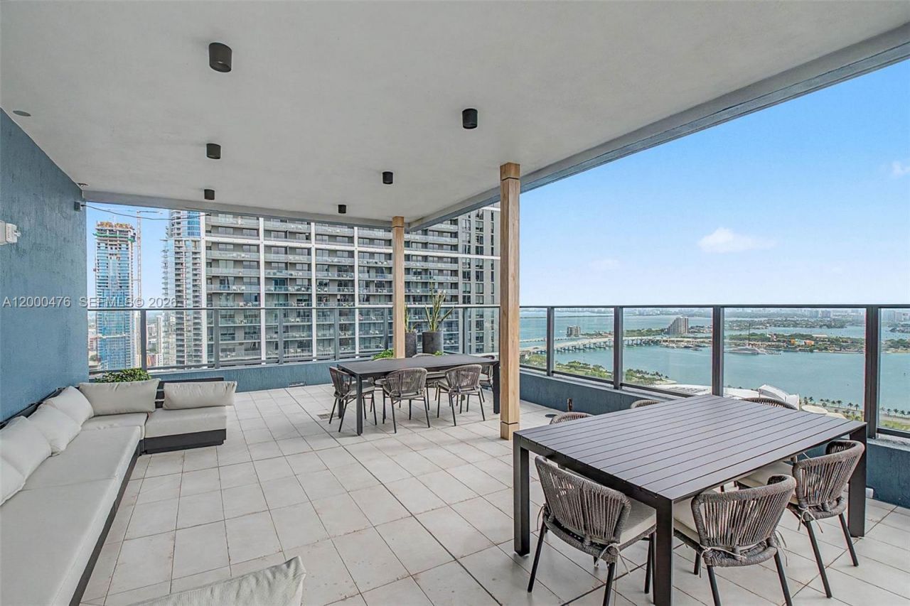 121 NE 5th St, Unit 1701, Miami, FL 33132 Photo