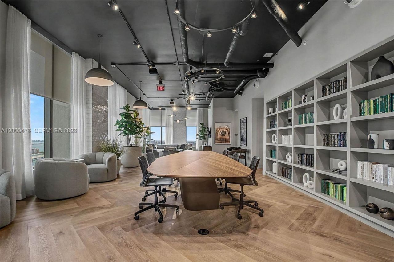 121 NE 25th St, Unit 1701, Miami, FL 33132 Photo