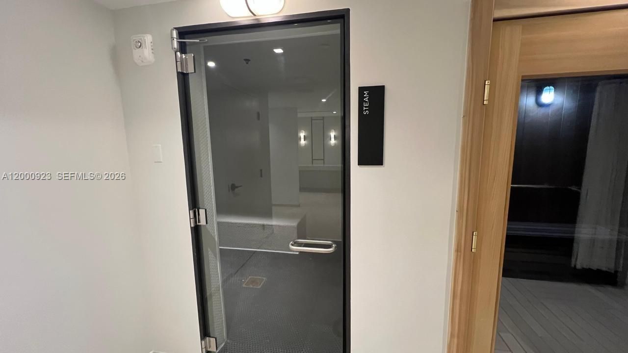 225 N Miami Ave, Unit 212, Miami, FL 33128 Photo