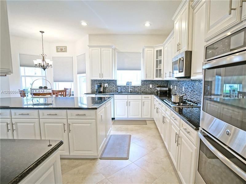 8630 Lakeside Bnd, Parkland, FL 33076 Photo