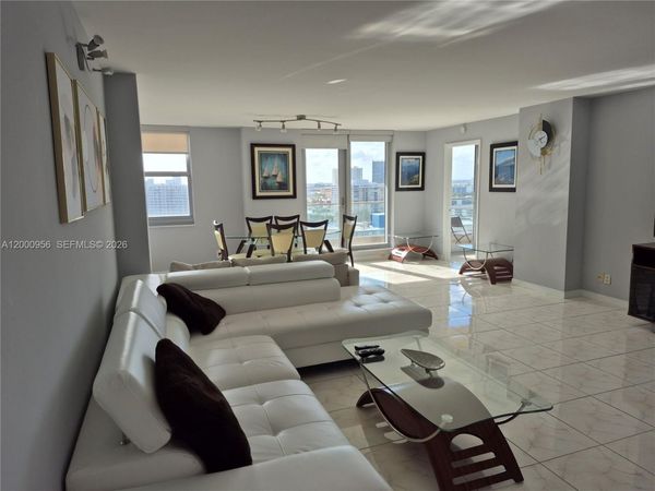 1912 S Ocean Dr , Unit 17C, Hallandale Beach, FL 33009