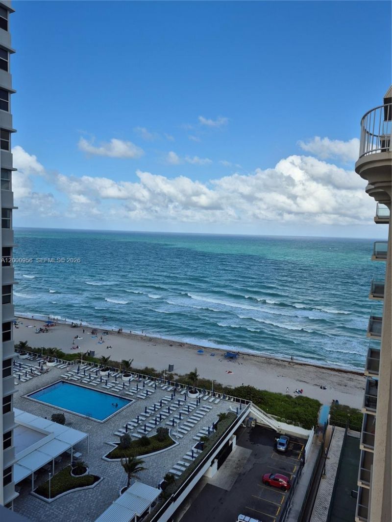 1912 S Ocean Dr, Unit 17C, Hallandale Beach, FL 33009 Photo