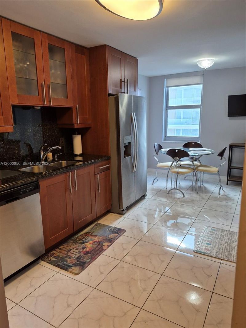 1912 S Ocean Dr, Unit 17C, Hallandale Beach, FL 33009 Photo