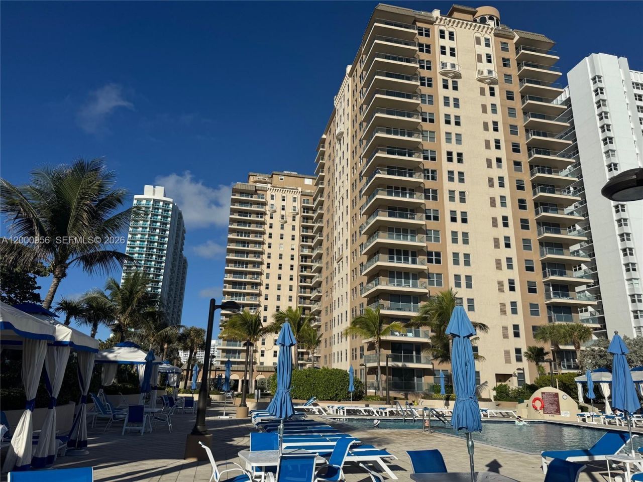 1912 S Ocean Dr, Unit 17C, Hallandale Beach, FL 33009 Photo