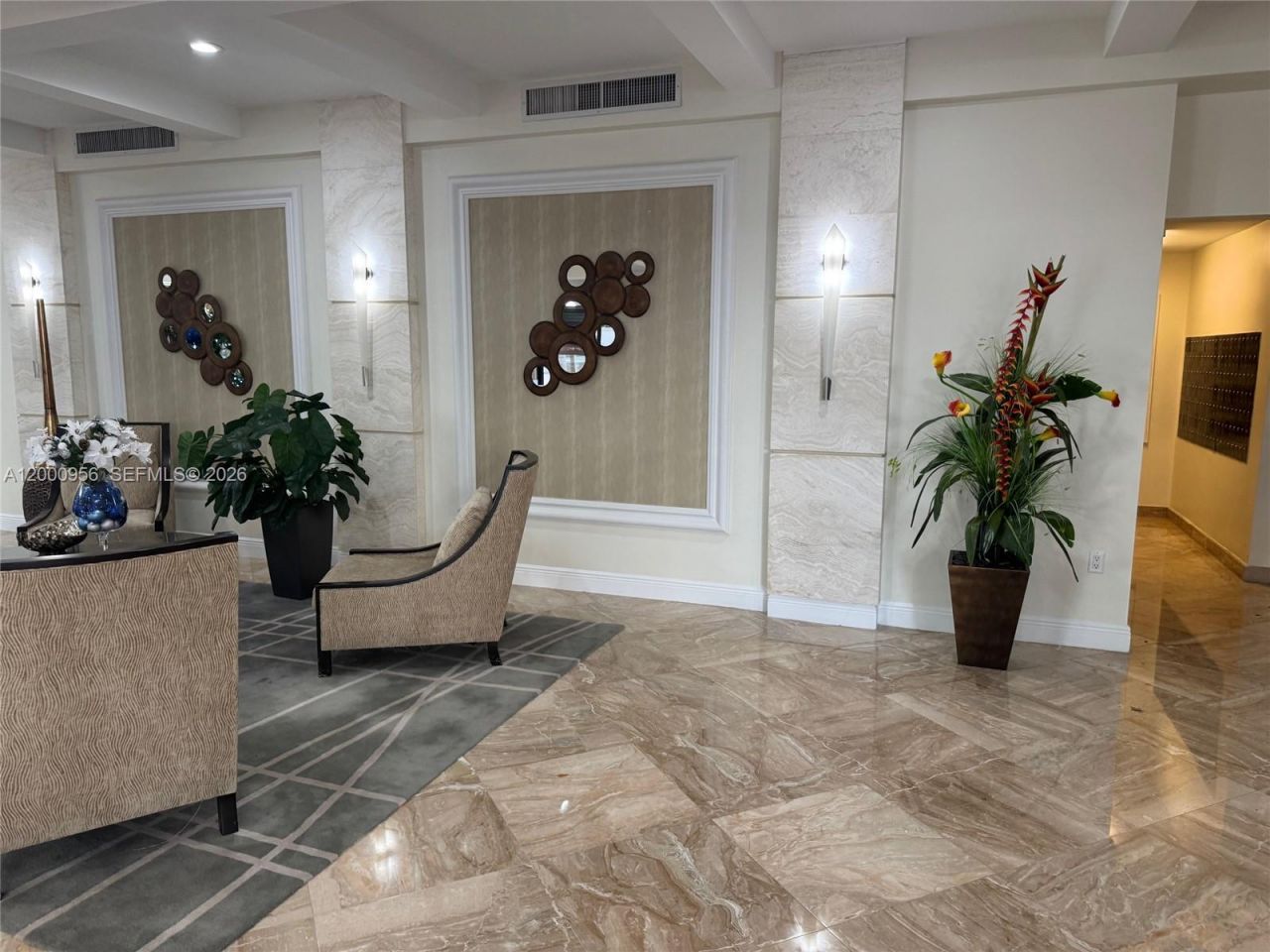 1912 S Ocean Dr, Unit 17C, Hallandale Beach, FL 33009 Photo