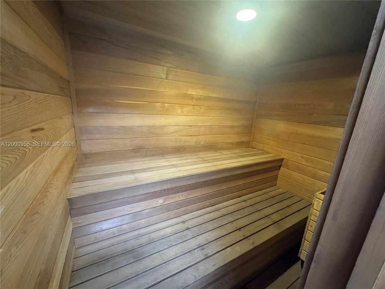 1912 S Ocean Dr, Unit 17C, Hallandale Beach, FL 33009 Photo