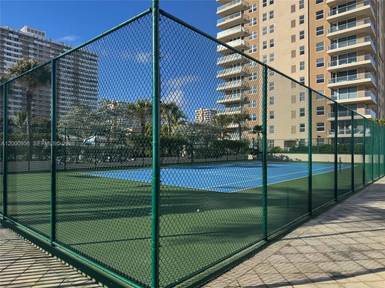 1912 S Ocean Dr, Unit 17C, Hallandale Beach, FL 33009 Photo